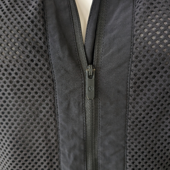 Lululemon Relaxed Fit Mesh Jacket women's size‎ 2 - Picture 6 of 7